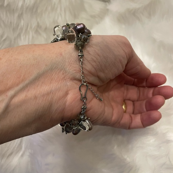 7.5 to 9” adjustable Black Pearl & bead bracelet, handmade unique one of a kind - Picture 3 of 5